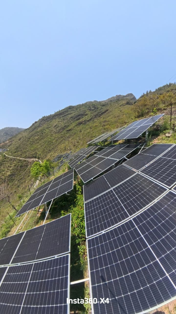 Commercial solar installation in Delhi